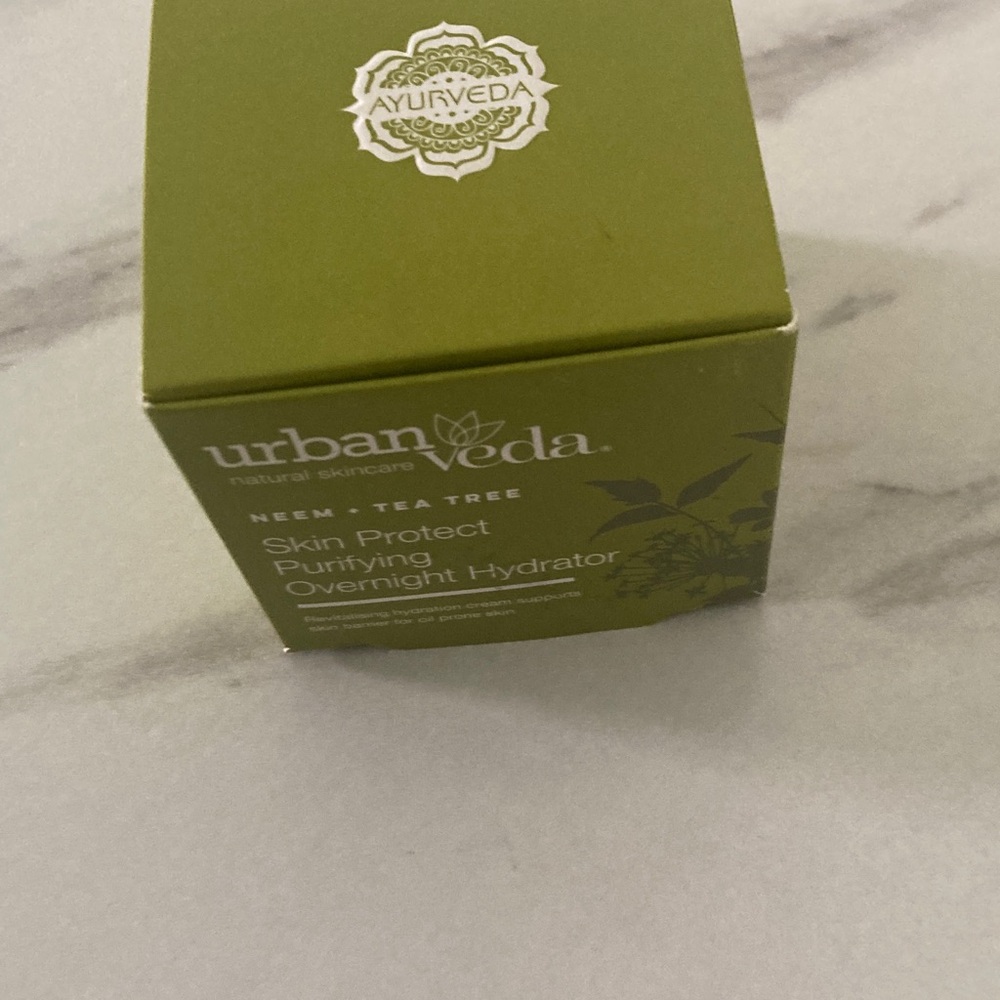 Purifying Protecting Night Cream — Green - Picture 10 of 15